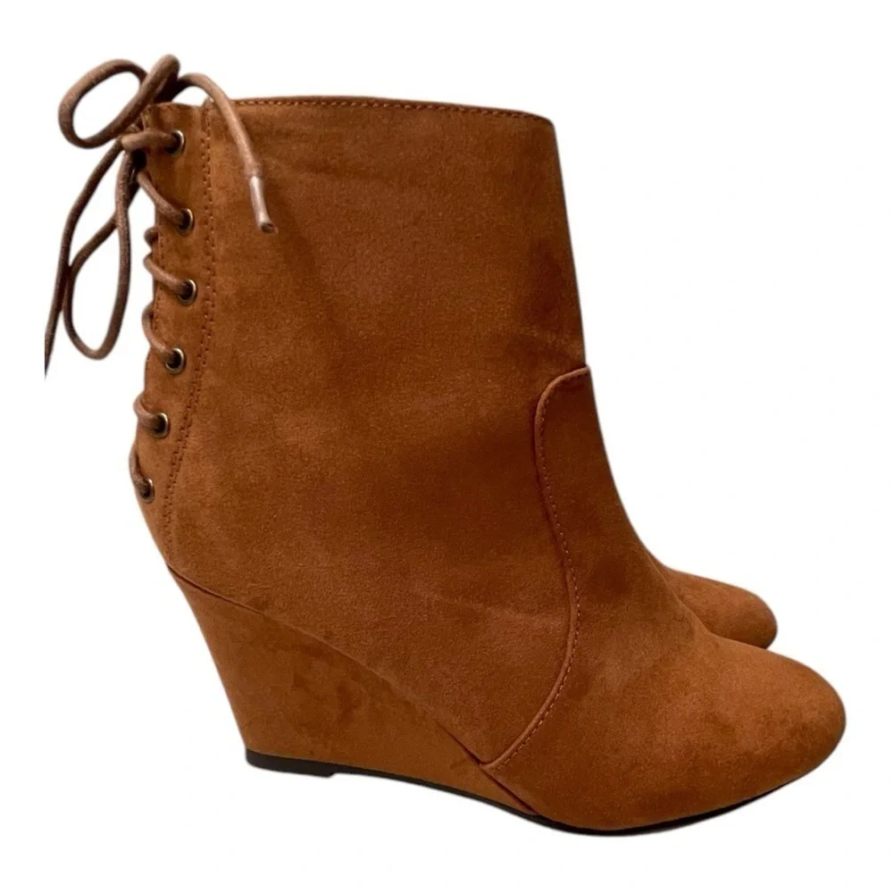 LC by Laundry women’s brown booties size 6M, lace up back zippered side